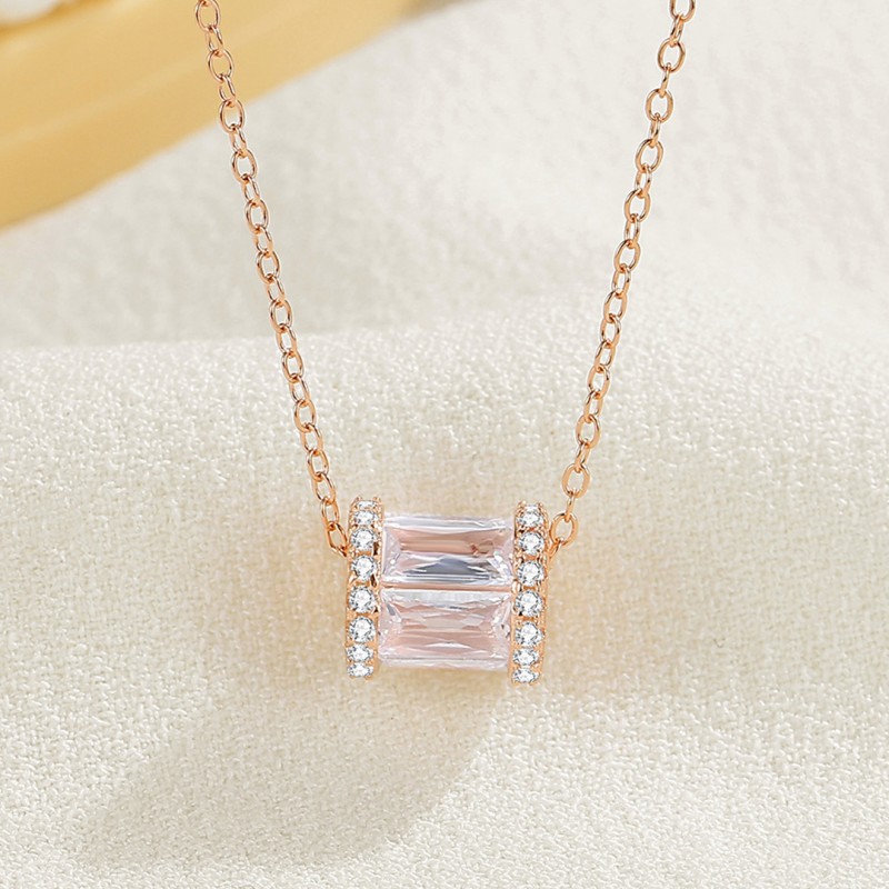 Cylinder Shape Diamond-Set Necklace